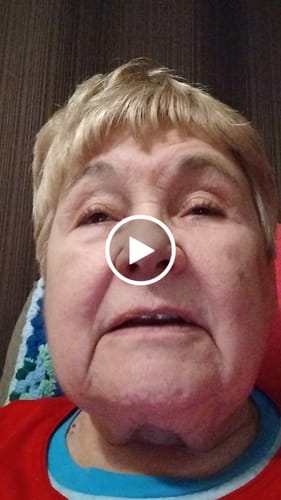 Customer video review of Emma