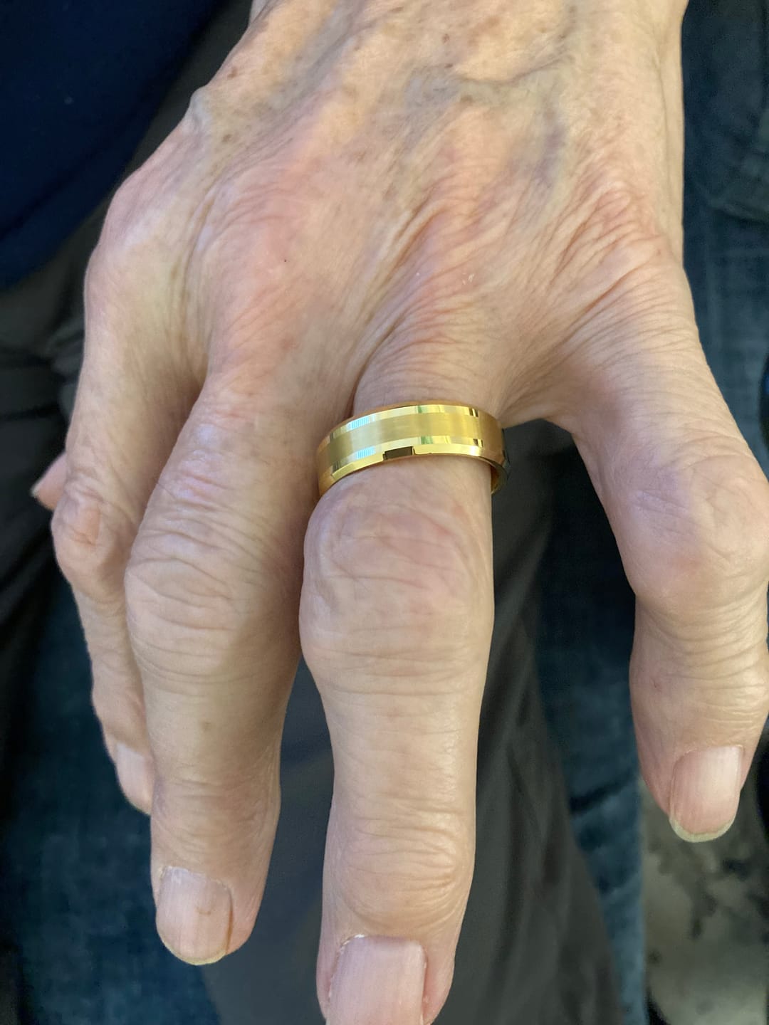 Customer photo review of Gold Brushed 8mm Wonder Ring