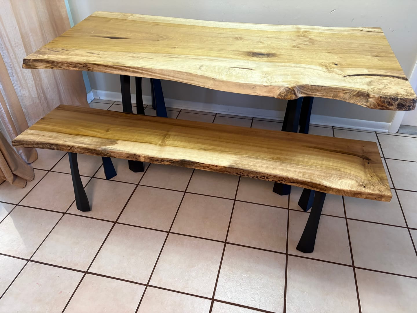 Customer photo review of Bench Legs 116 Nura 16.2" H Minimalist Modern Style
