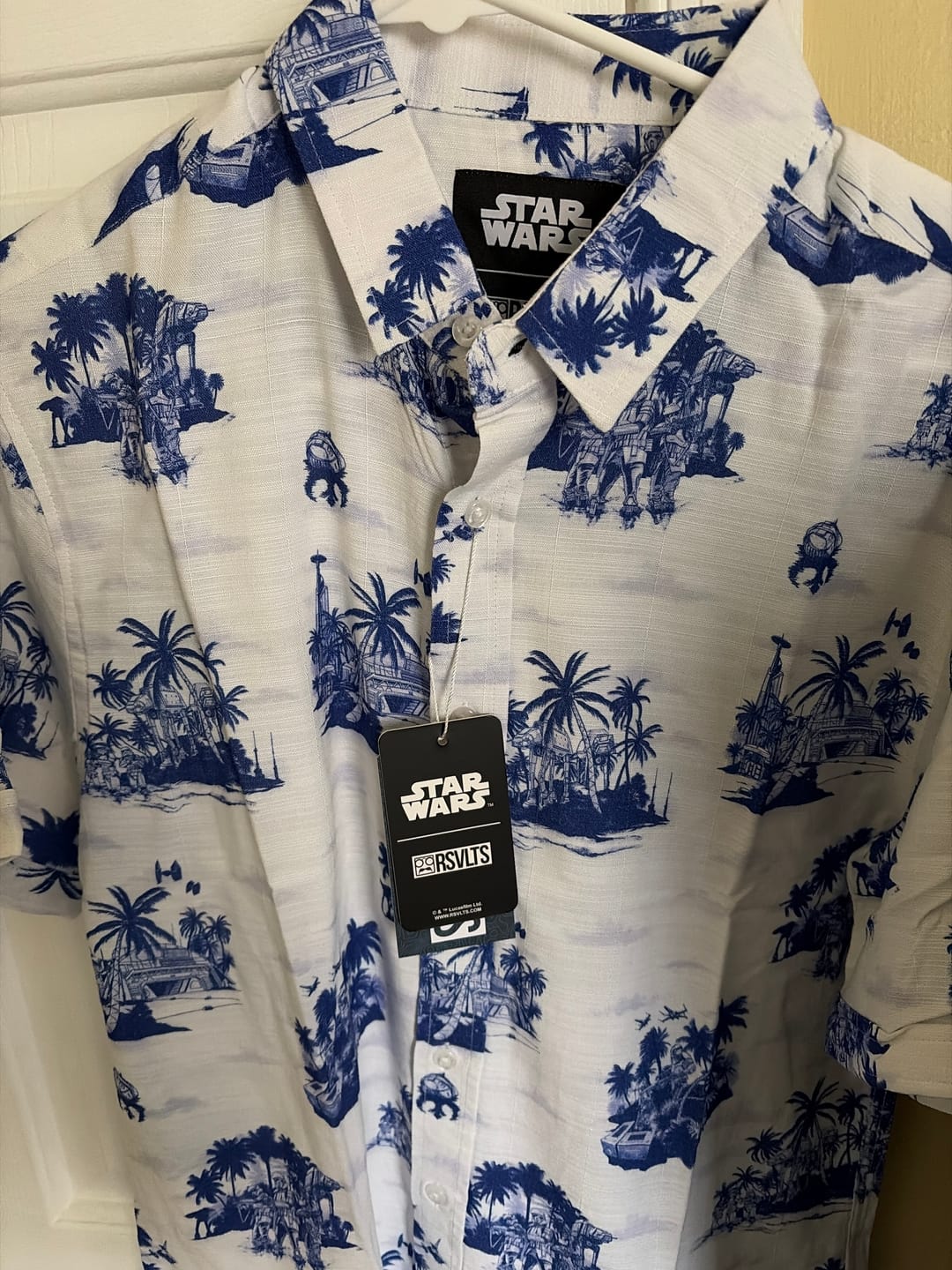 Customer photo review of Star Wars™ "Tide of the Battle" – Bamboo Short Sleeve Shirt