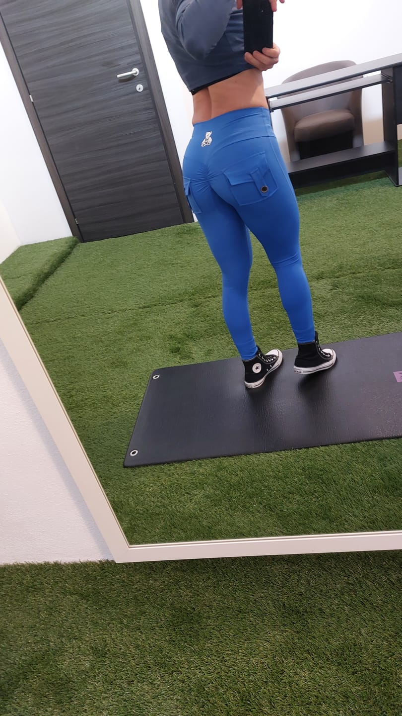 Customer photo review of LEGGINGS VENUS SPORT BLU ELETTRICO