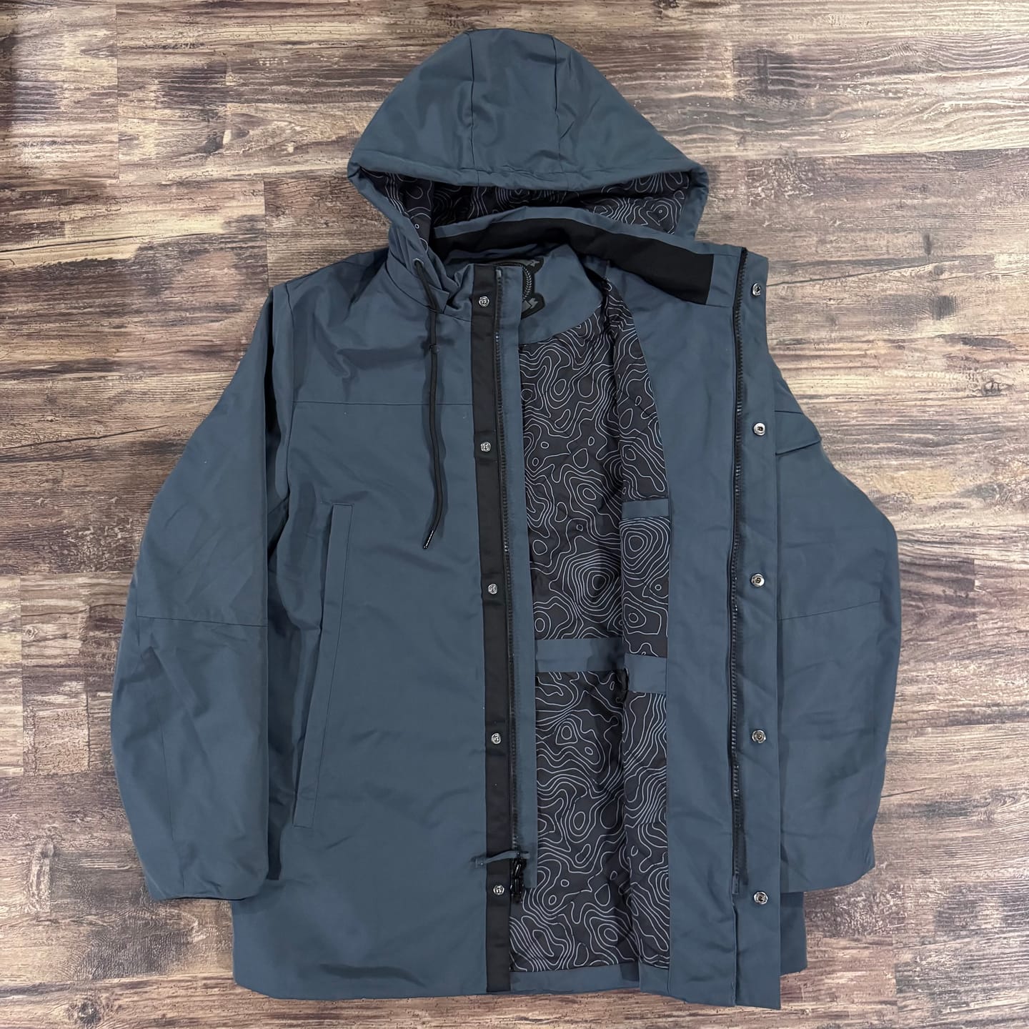 Customer photo review of Parka "Slate" – RSVLTS Reserve