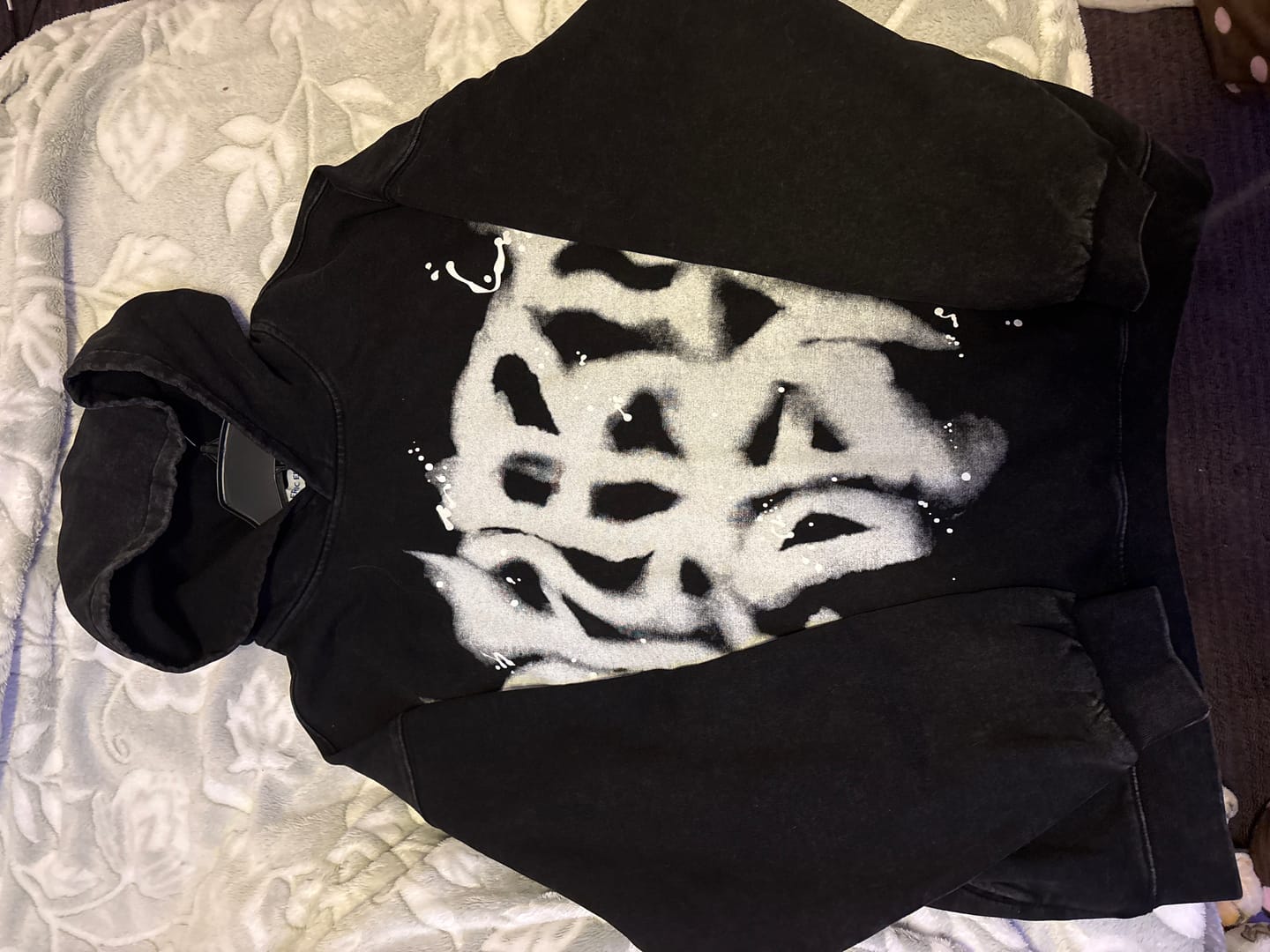Customer photo review of Aelfric Eden Abstract Graphic Hoodie