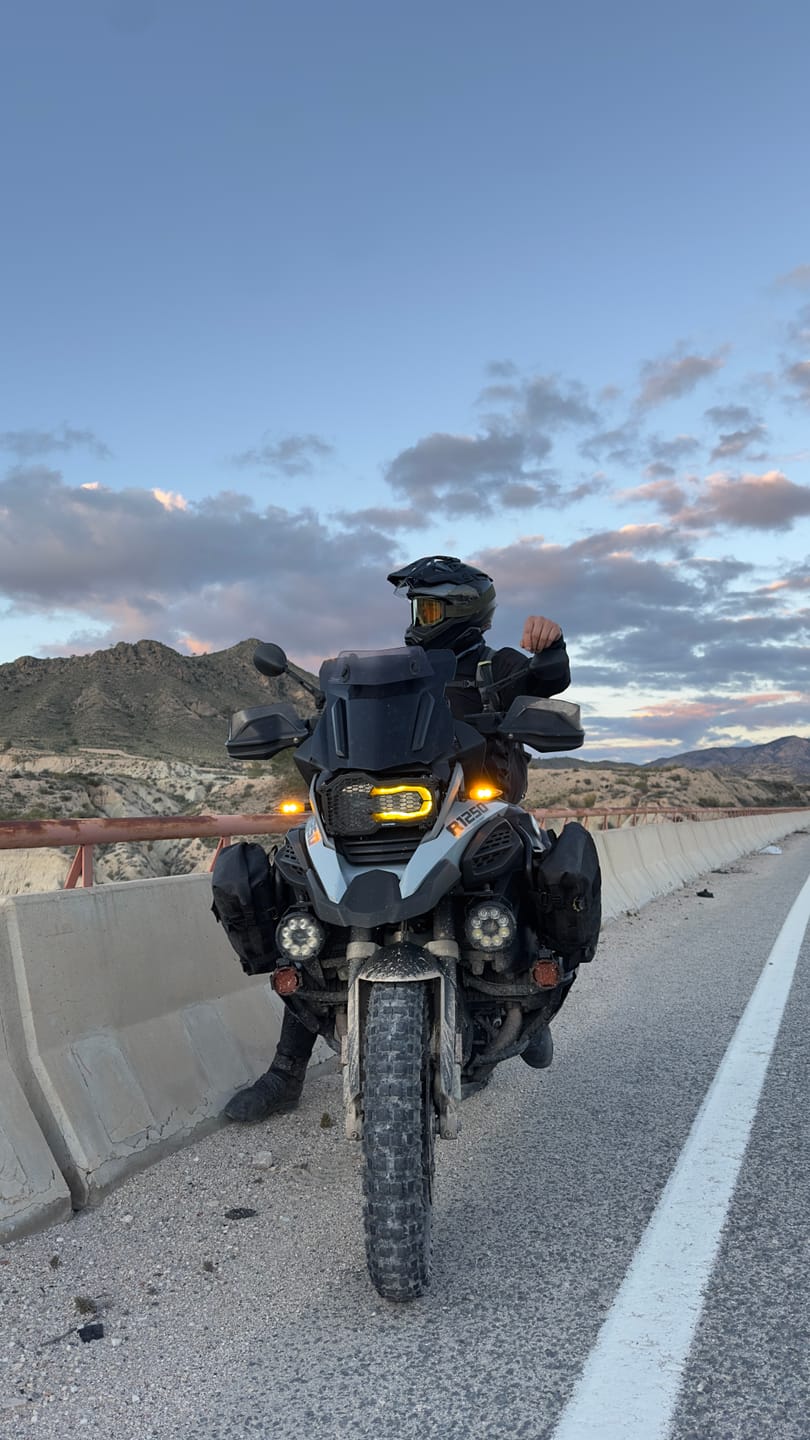 Customer photo review of Headlight Guard Kit BMW R1200/1250 GS / ADVENTURE LC (Liquid Cooled) - [Patent Pending]