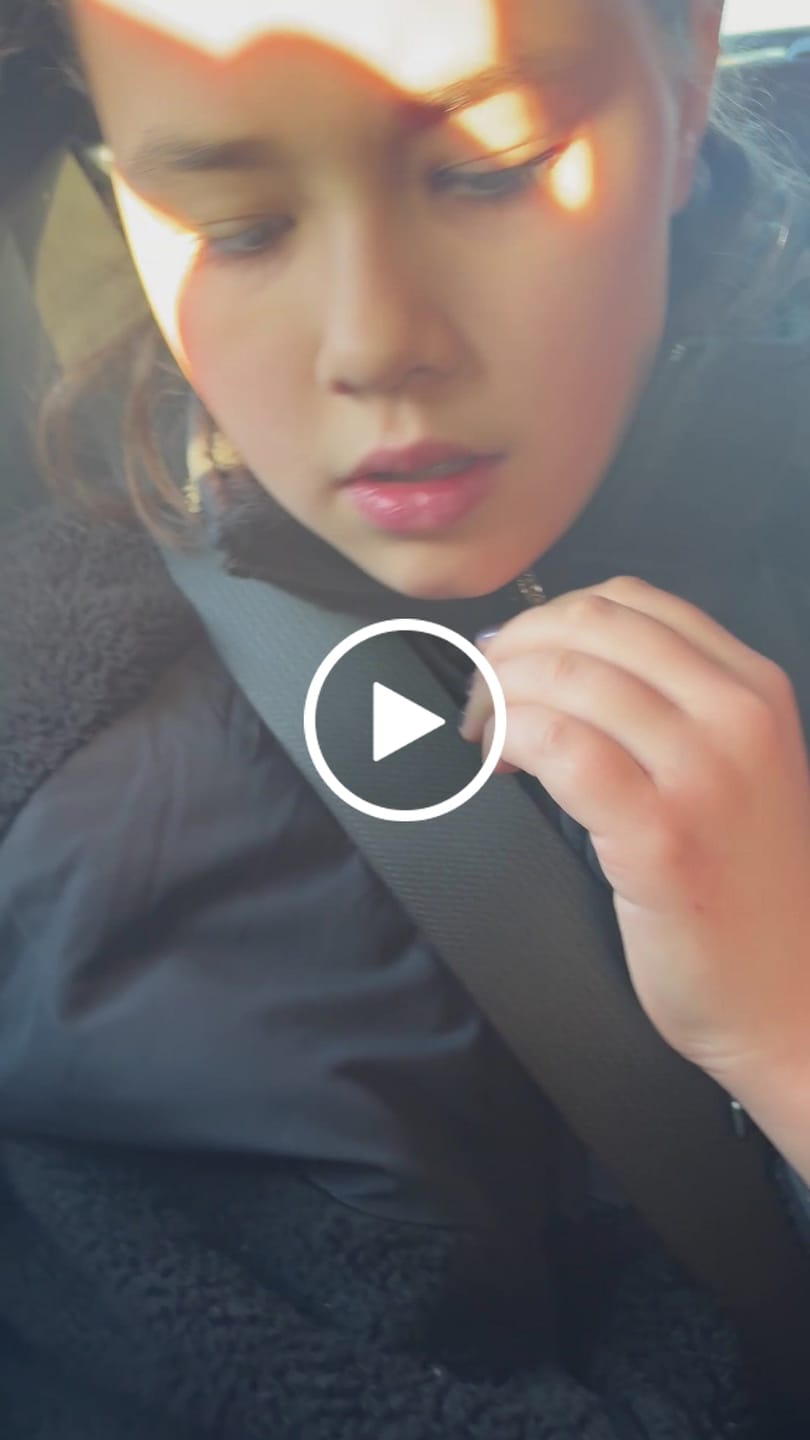 Customer video review of Buddha Stones Cat Pattern Natural Crystal Protection Necklace Pendant