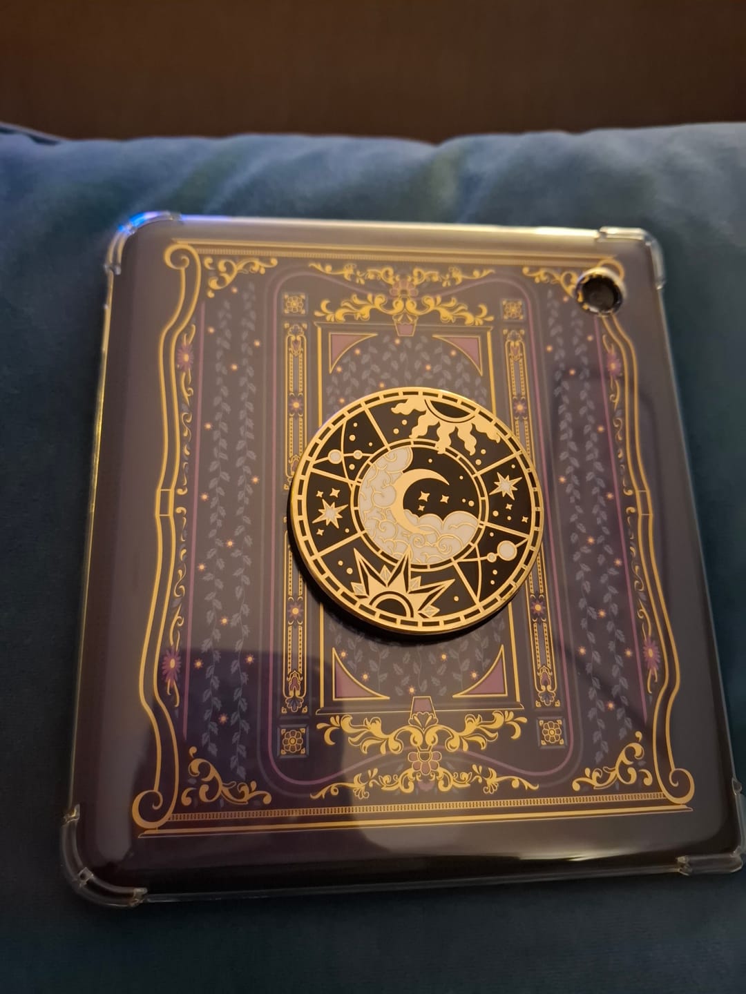 Customer photo review of Otherworldly Clingie - Black