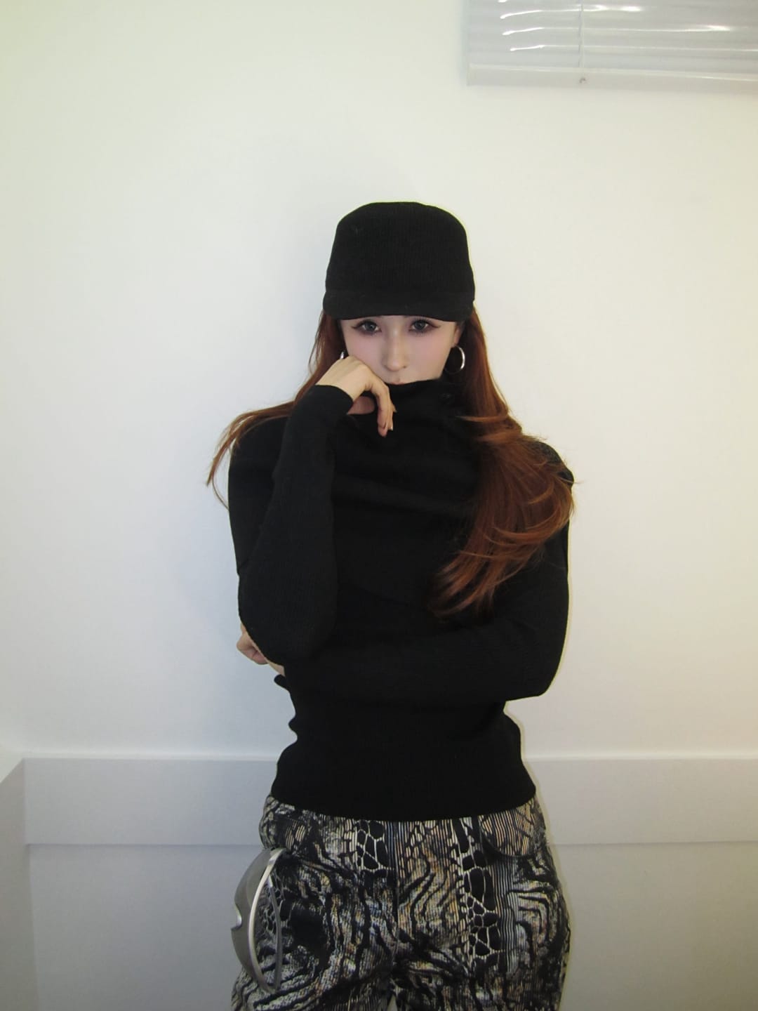 Customer photo review of IAMXIAA Knit Cape & Ribbed Base Top Two-Piece Set