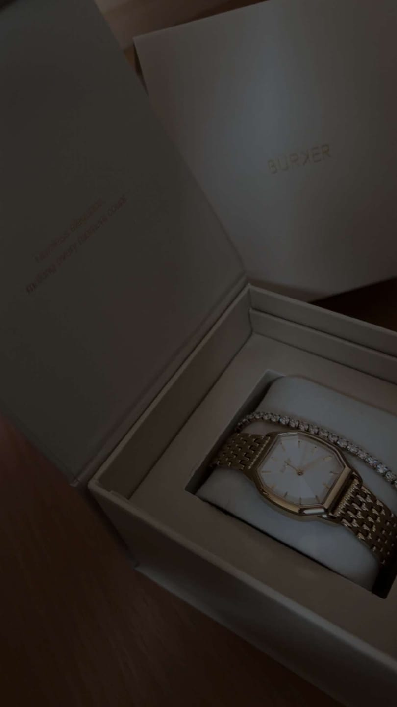 Customer photo review of Julia Gold White