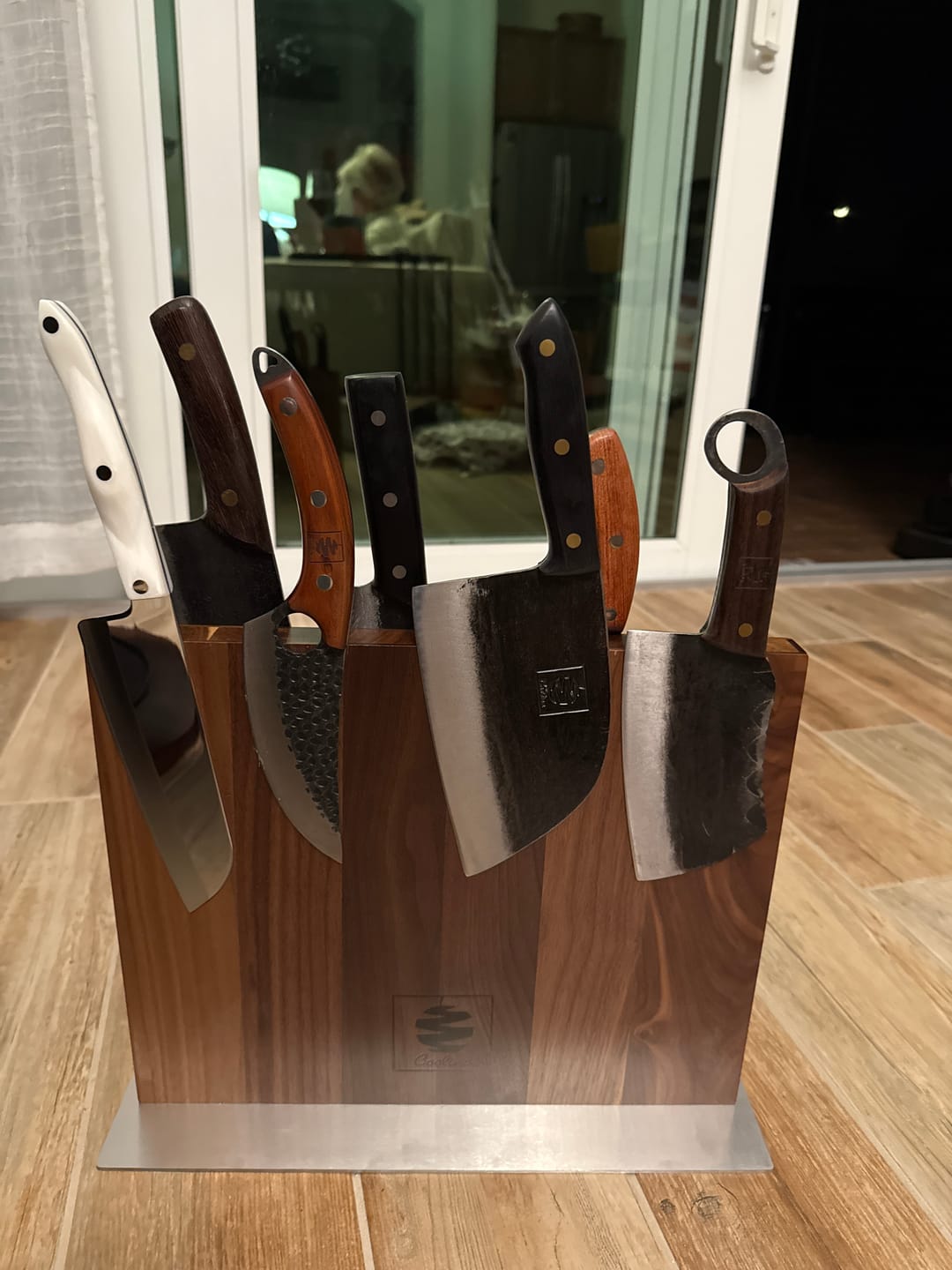 Customer photo review of Walnut Magnetic Knives Holder