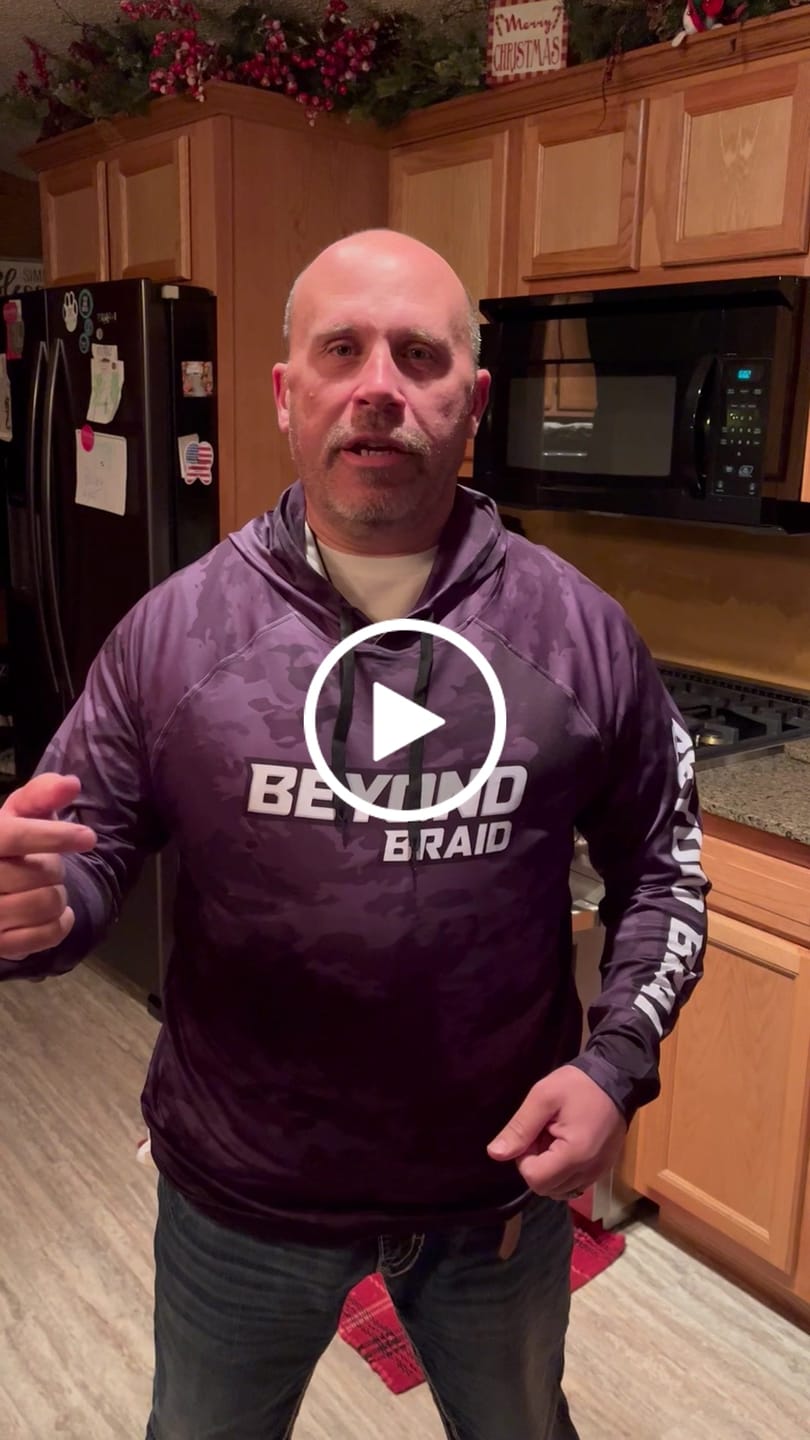 Customer video review of Long Sleeve Hooded Performance Fishing Shirt