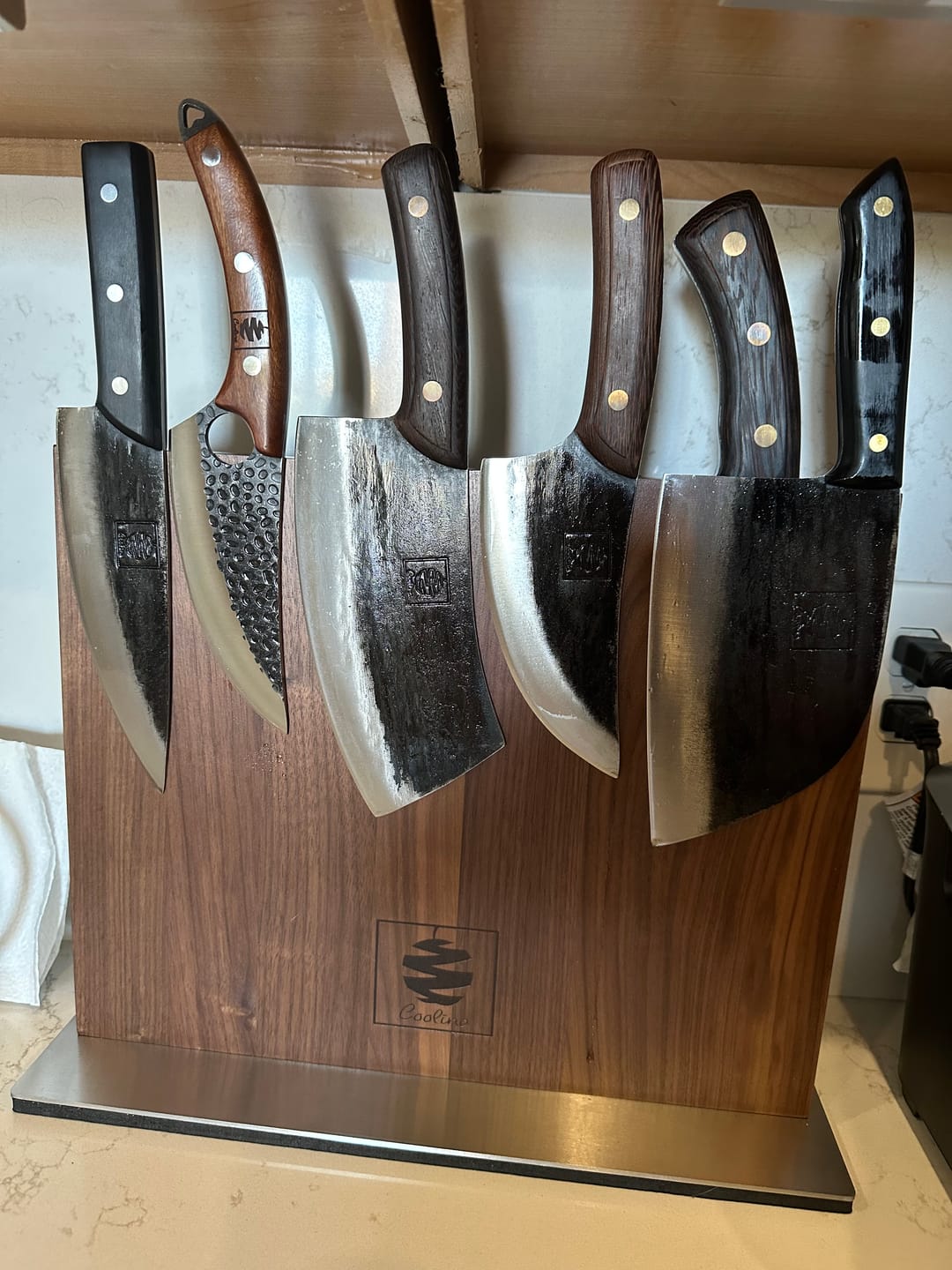 Customer photo review of Walnut Magnetic Knives Holder