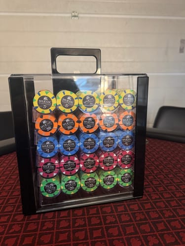 Customer photo review of Poker Chips Set Majestic 300