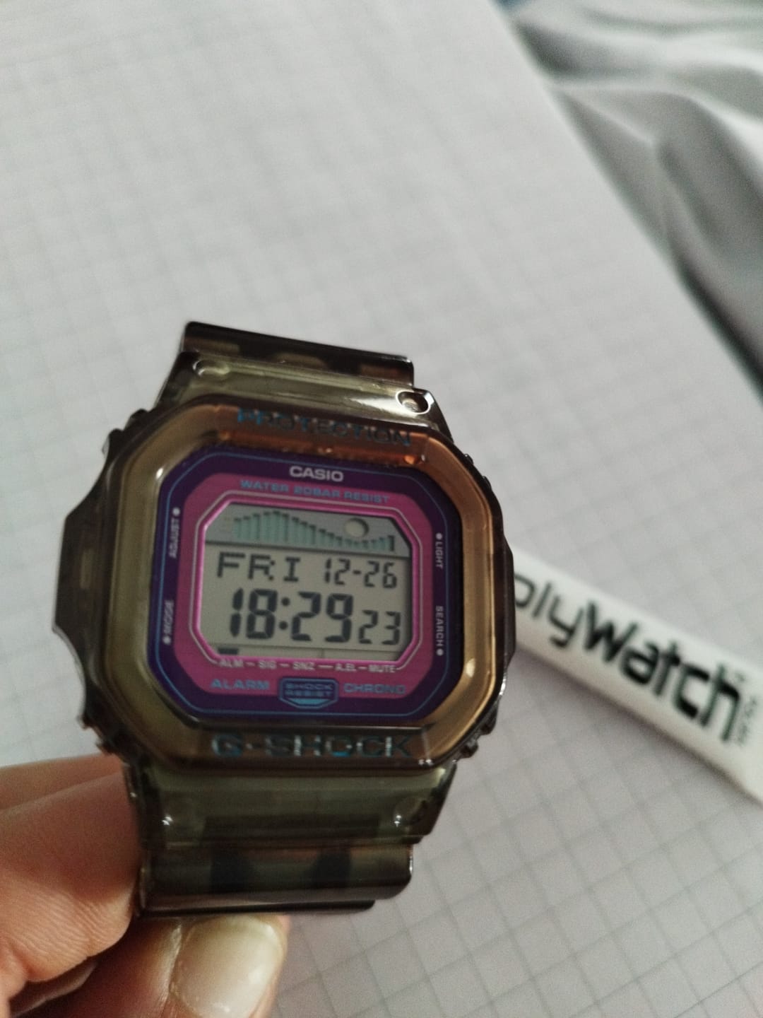 Customer photo review of Polywatch Polish Plastic - ¡Limpia rayas en cristal acrílico!