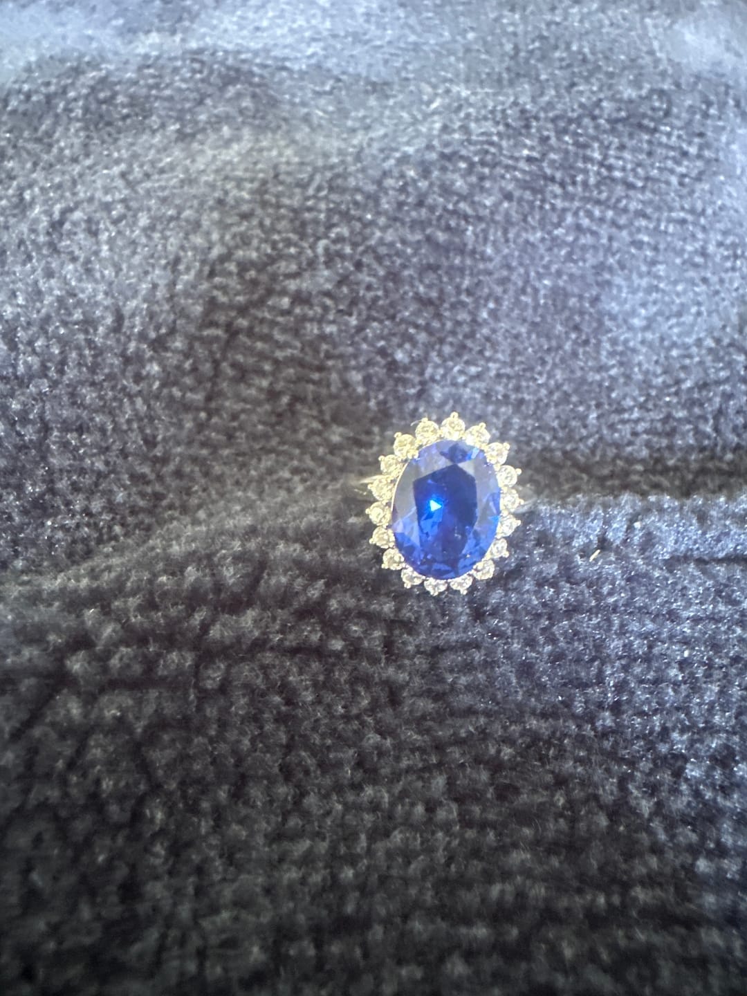 Customer photo review of 4.5 Carat Halo Oval Cut Blue/Red/Green/Yellow Sapphire Engagement Ring In Sterling Silver