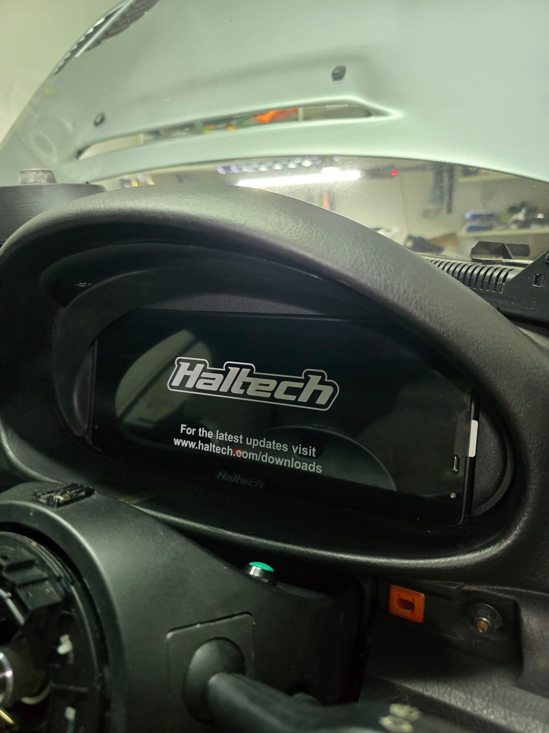 Customer photo review of BMW E46 Dash Mount