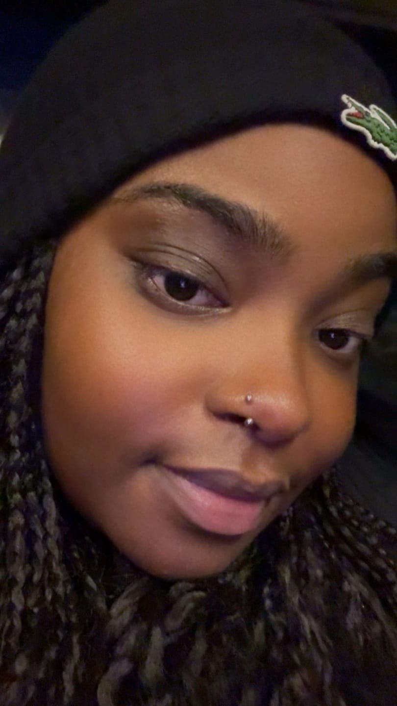 Customer photo review of Piercing Julia