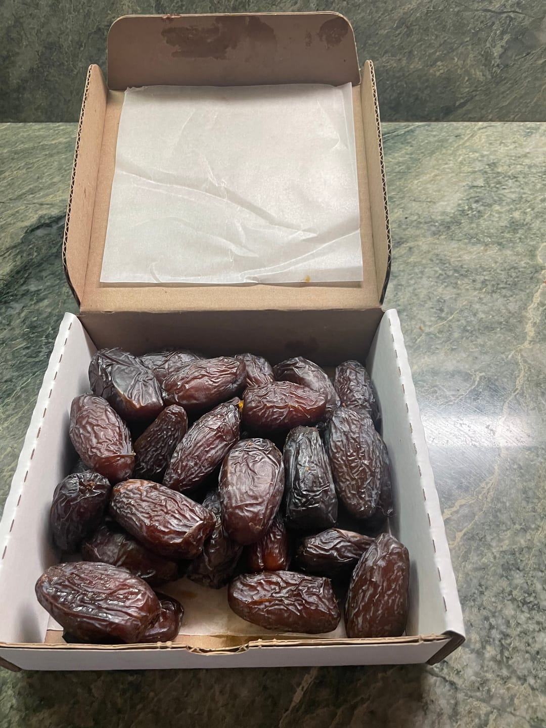 Customer photo review of Organic Jumbo Medjool Dates Box