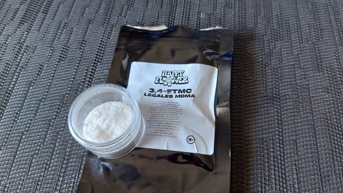 Customer photo review of 3,4-EtMC "legales MDMA"