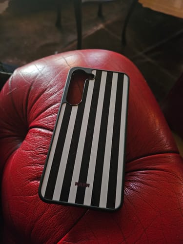 Customer photo review of Samsung Galaxy S23 5G Hard Case – Classique