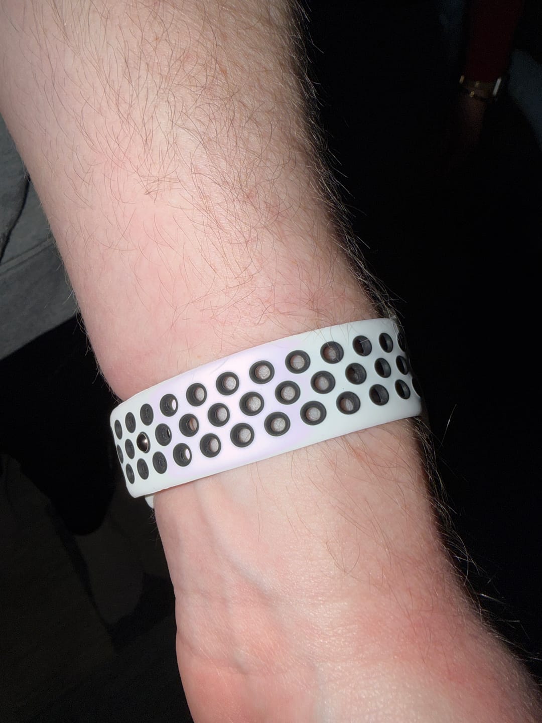 Customer photo review of Apple Band Silicone Sport - White-Black