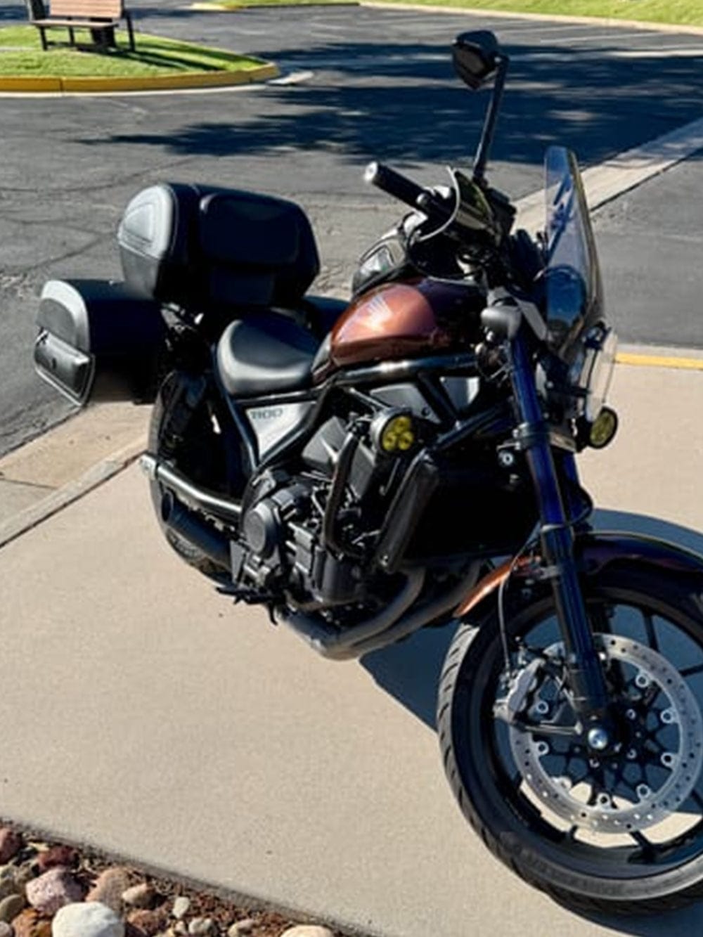Customer photo review of 42L - Challenger XL Leather Wrapped Hard Motorcycle Trunk