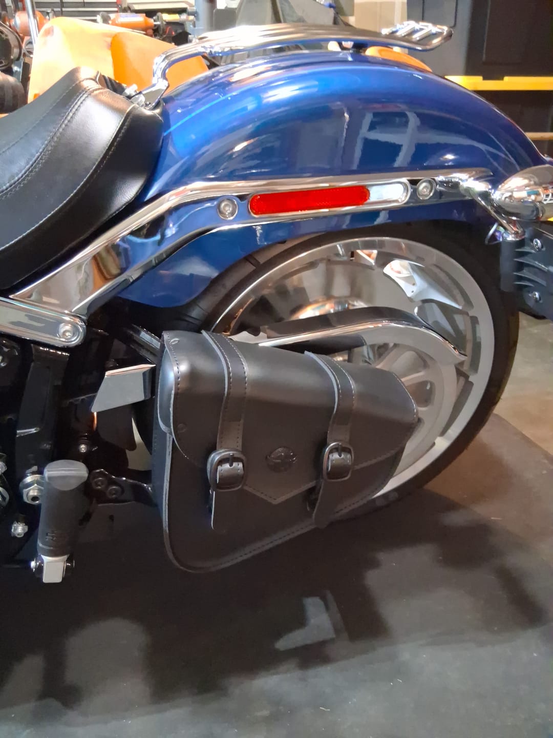 Customer photo review of 3L - Dark Age Plain Leather Motorcycle Swing arm Bag For Harley Softail