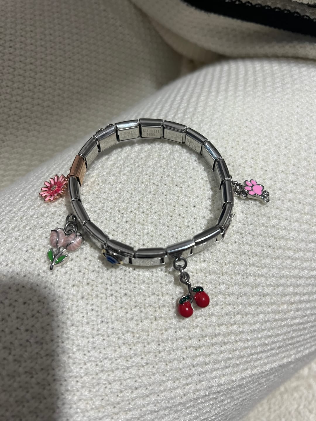 Customer photo review of Charm Colgante flor