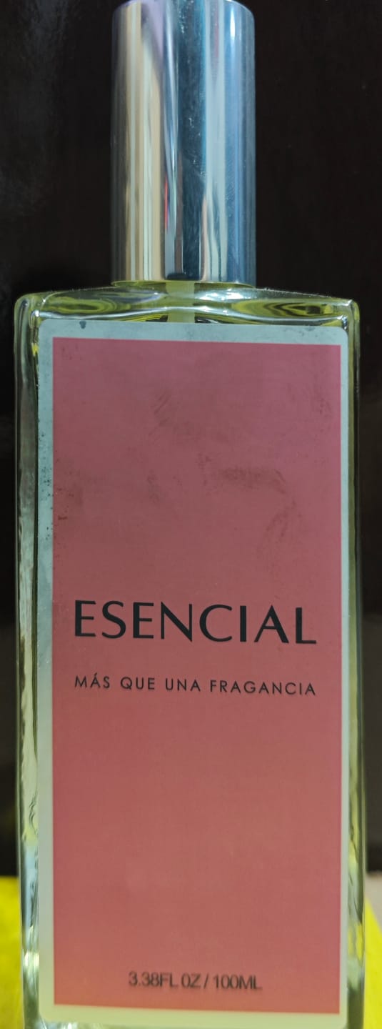 Customer photo review of M086 Inspirado en: La Vie Est Belle - Lancome
