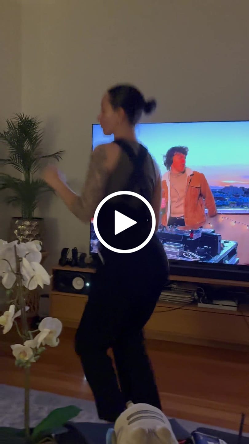 Customer video review of Roper Suit - Black