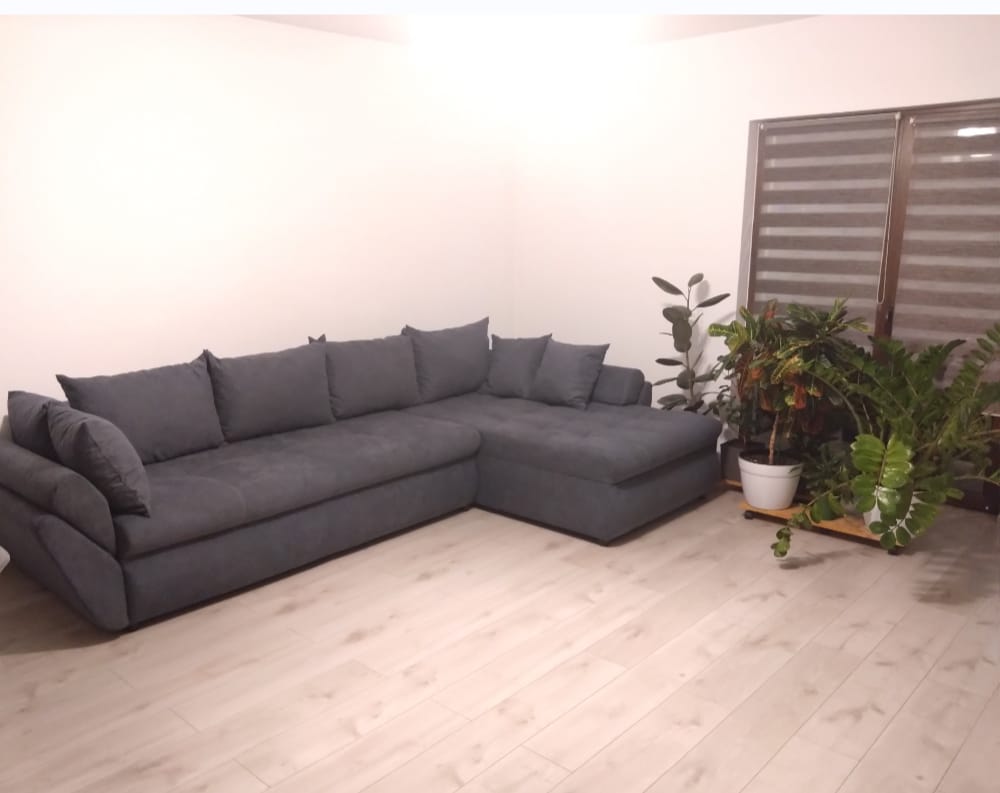 Customer photo review of Colțar extensibil dumonde cu ladă de depozitare si sezut confortabil din spuma HR, Loana XL Enjoy Antracit II 335x185 cm