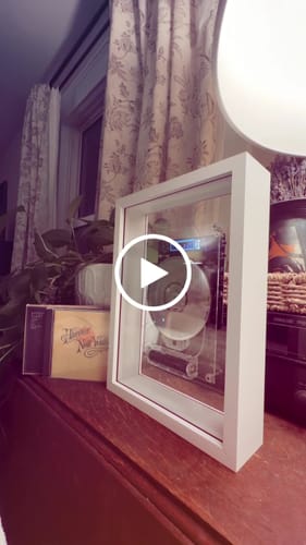 Customer video review of M1 Music Frame CD Player