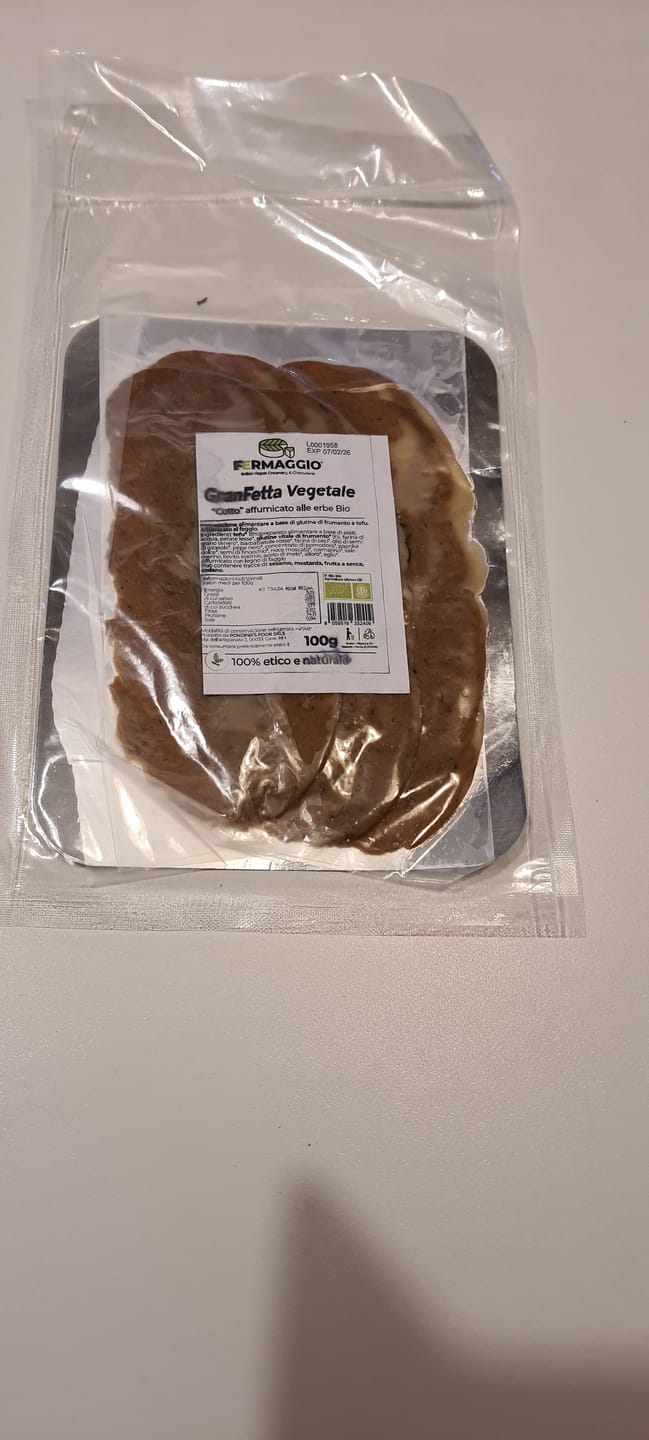Customer photo review of GranFetta vegetale - "Cotto" affumicato alle erbe Bio