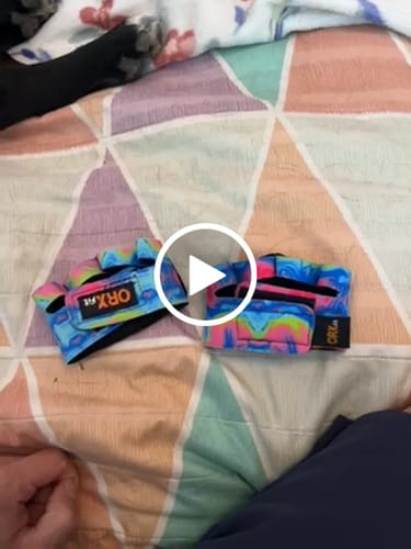 Customer video review of Guantes Pesas GRAB Psicodelic Mujer