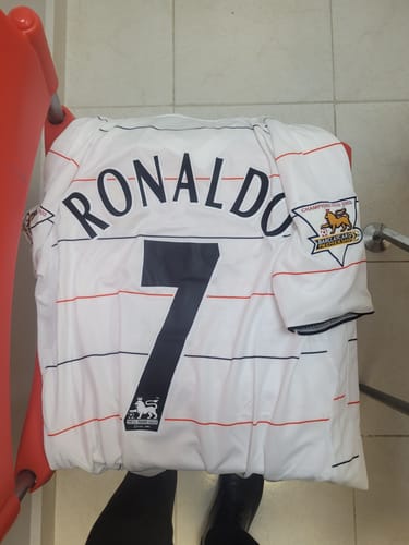 Customer photo review of RONALDO #7, Manchester United Tercera 2003/04
