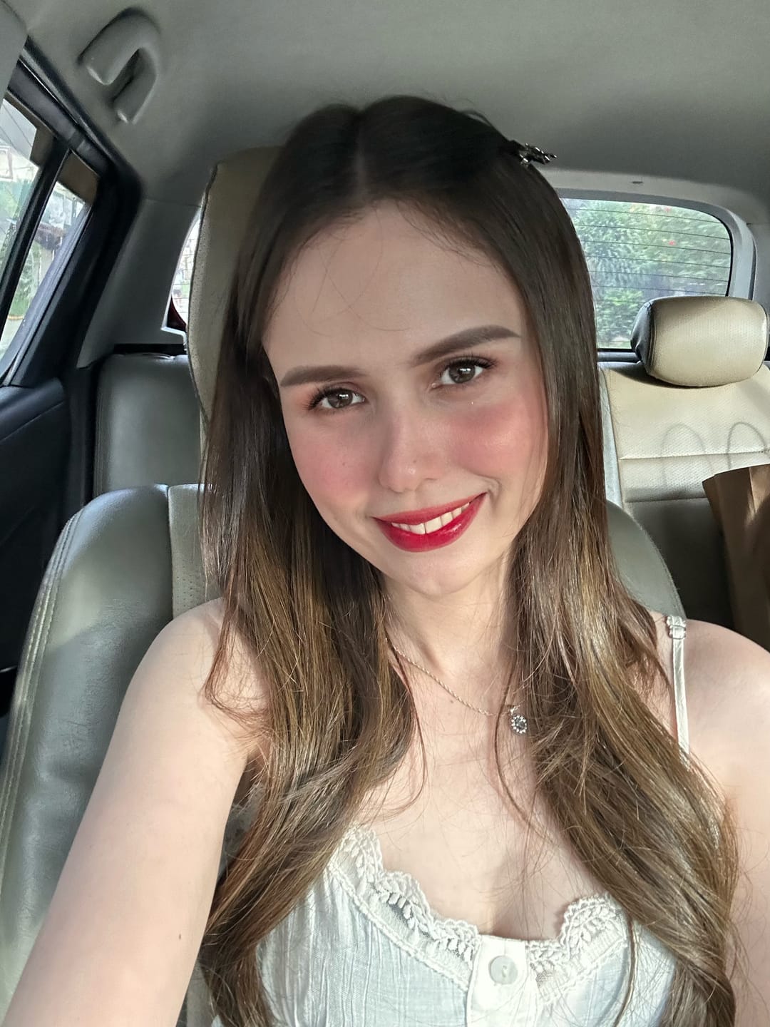 Customer photo review of 22" Natural Wavy