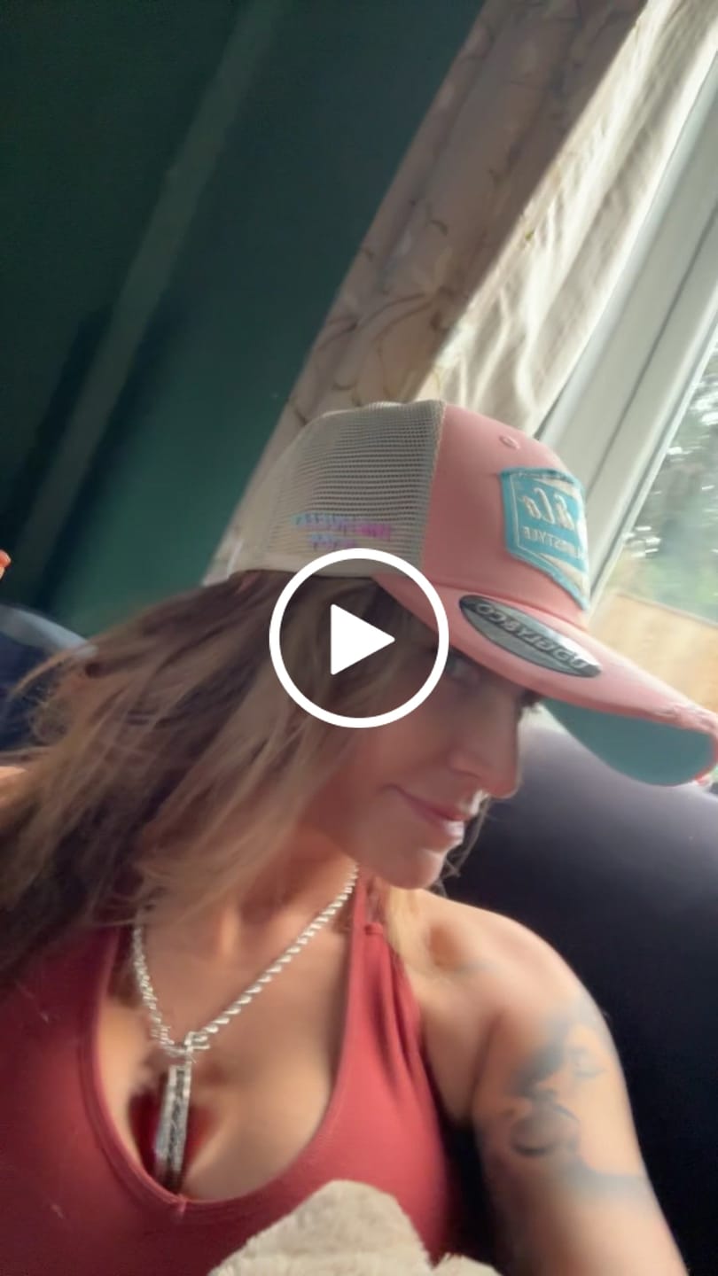 Customer video review of Pastel Pink & Blue Diamond Cap
