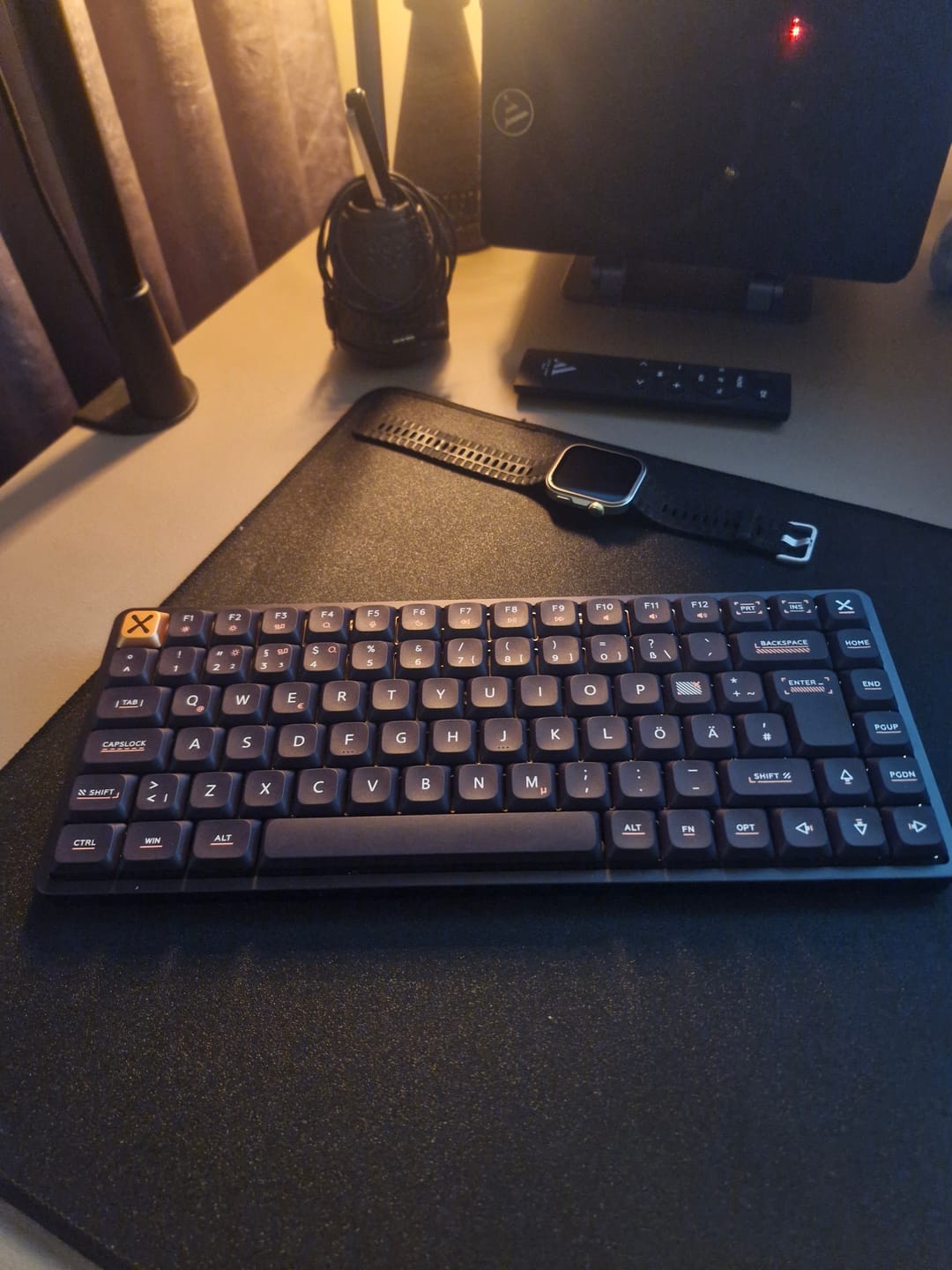 Customer photo review of IQUNIX Magi75/96 Aluminum Low Profile Mechanical Keyboard
