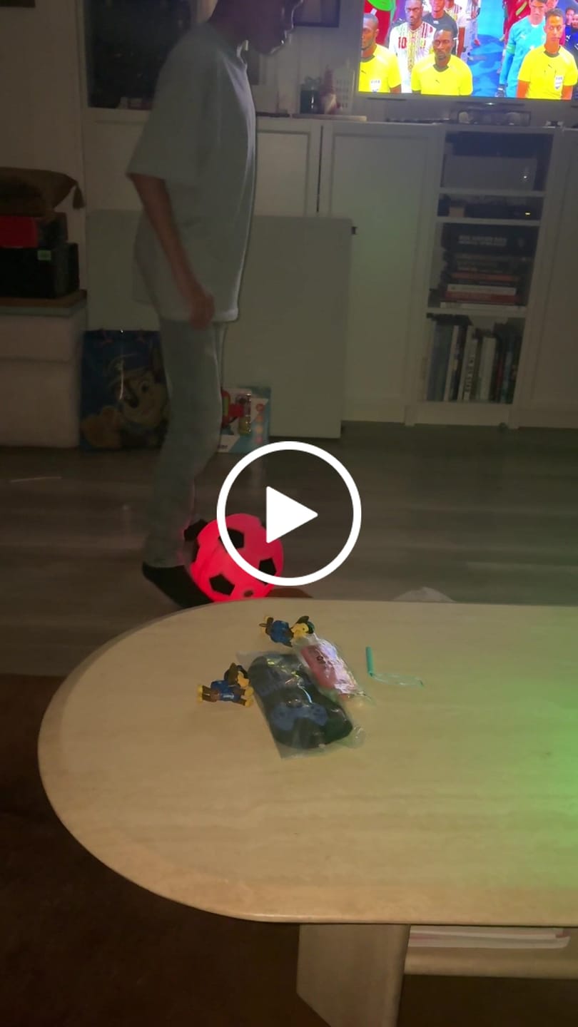 Opinión en vídeo de un cliente sobre el balón de fútbol luminoso LedsMove™