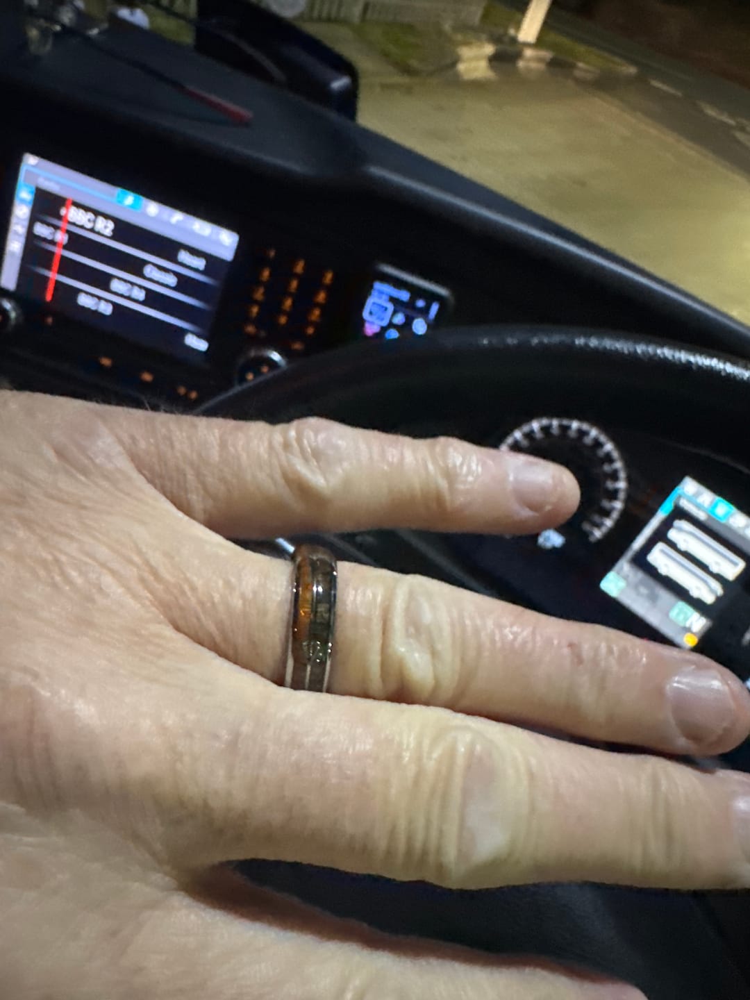 Customer photo review of The Harold Arrow 6mm Wonder Ring