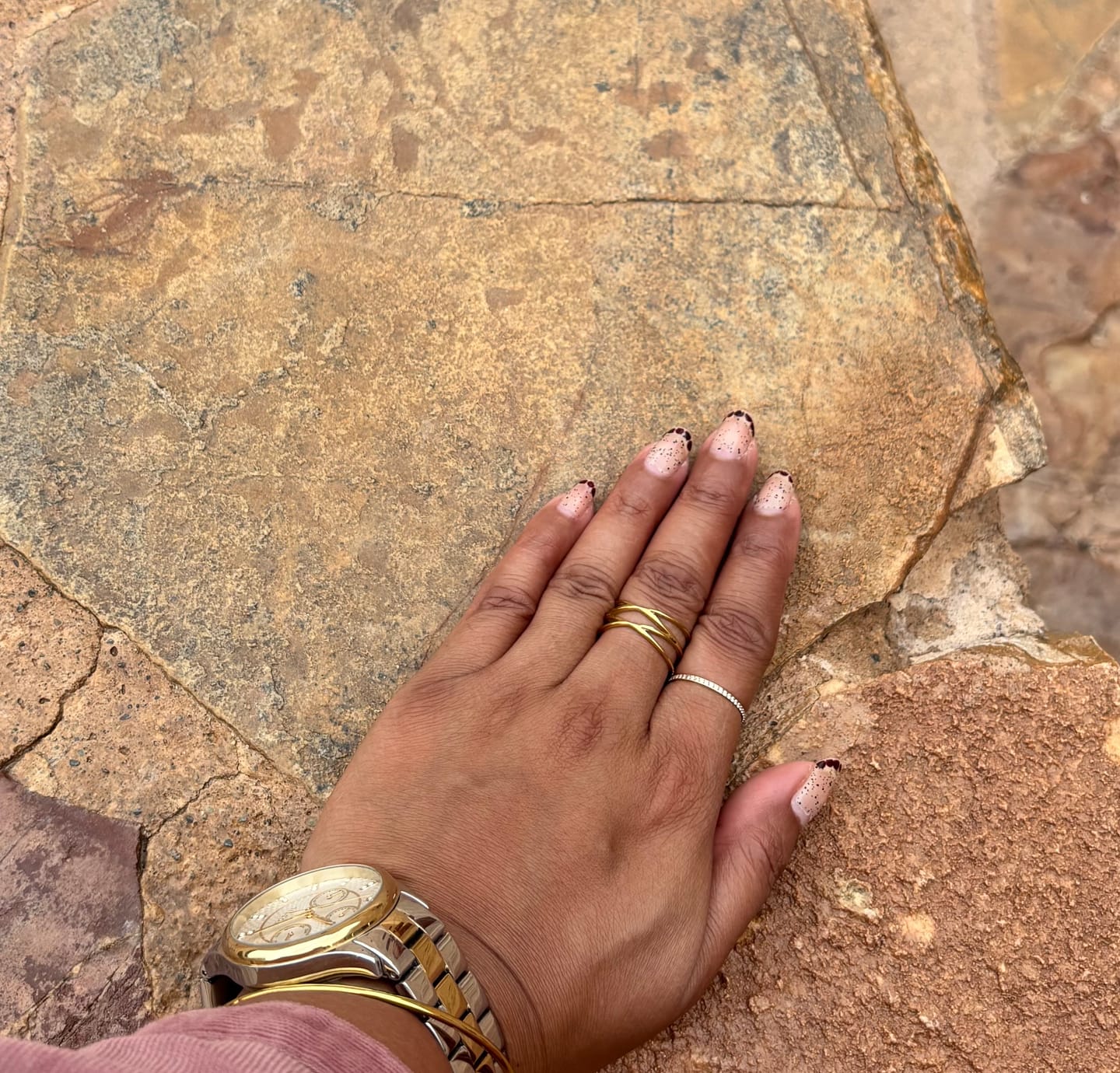 Customer photo review of Delicate Stone Studded Band Ring