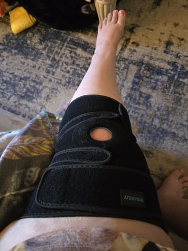 Customer photo review of KneeGuard PRO Lumilegs™