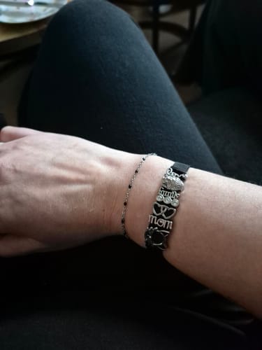 Customer photo review of Mesh bracelet black luxe