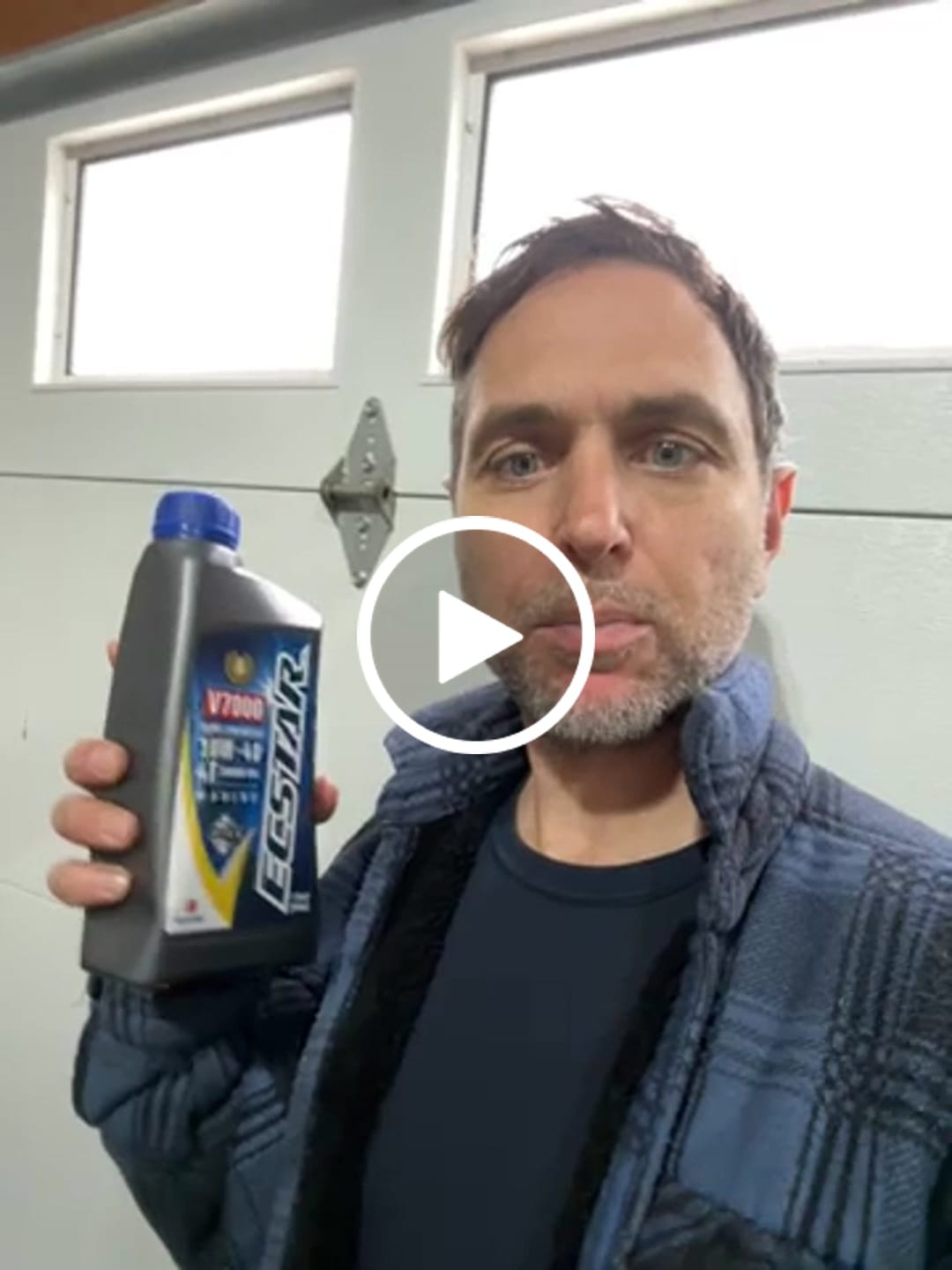 Customer video review of Suzuki ECSTAR Marine Oil 10W-40 V7000 (Quart)
