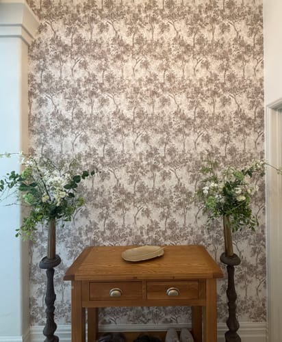 Customer photo review of Tipu taupe wallpaper