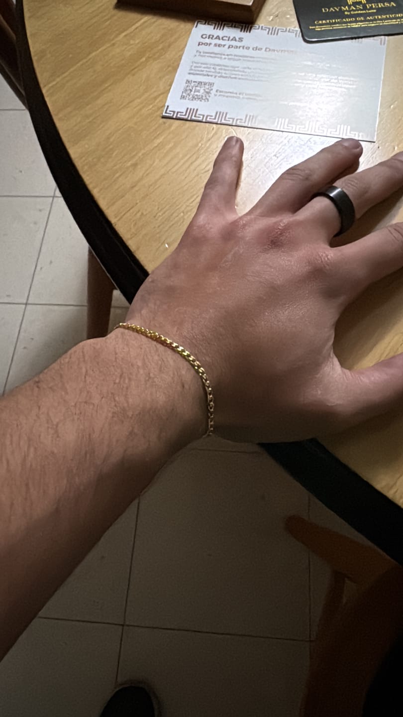 Customer photo review of Pulseras Eslabón Plano en Oro laminado 18k Para Pareja