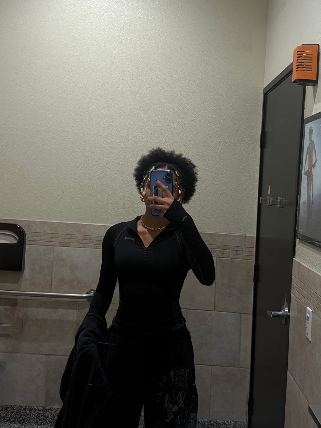 Customer photo review of W5197 Batman Seamless Pullover