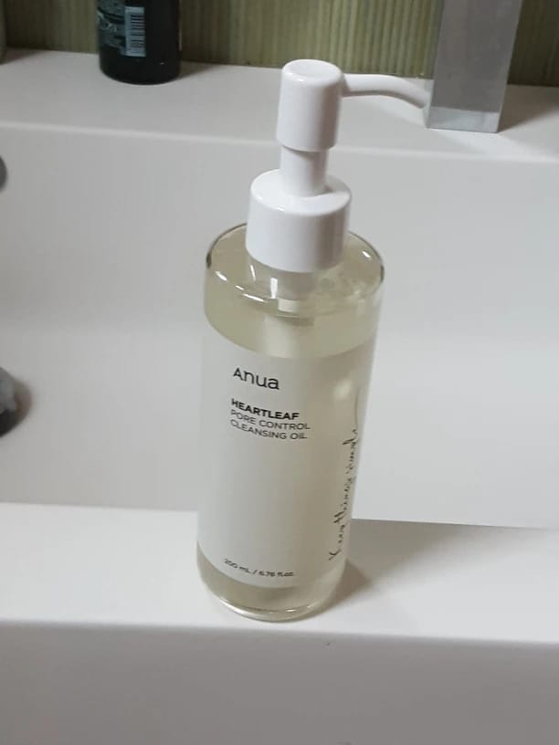 Customer photo review of Heartleaf Pore Control Cleansing Oil