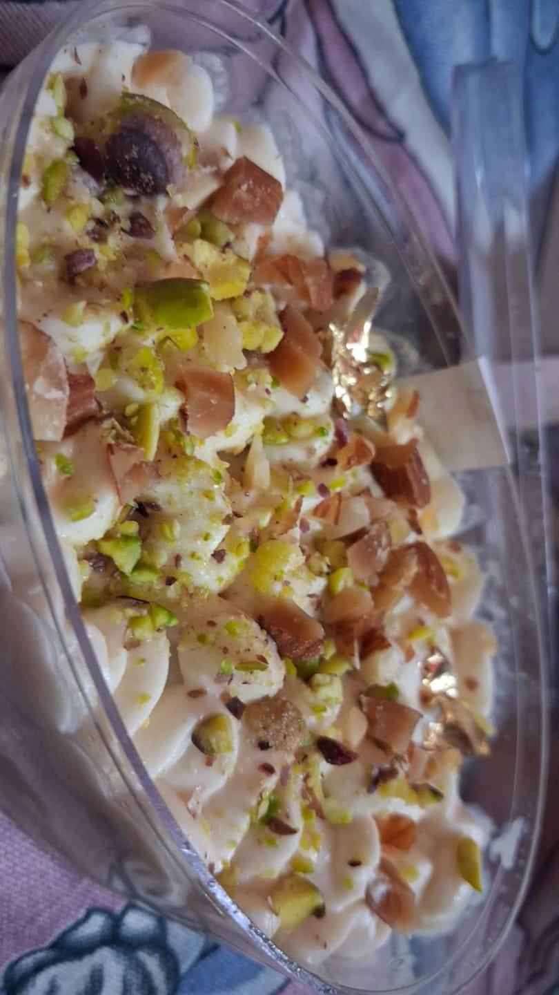 Customer photo review of Malayi Kulfi Tres Leches [2 Pcs]