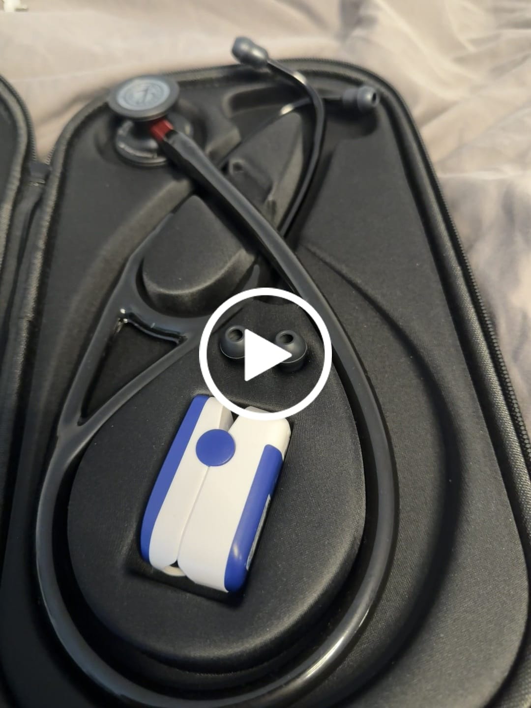Customer video review of Pod Technical Cardiopod II Stethoscope Case for all Littmann Stethoscopes - Carbon