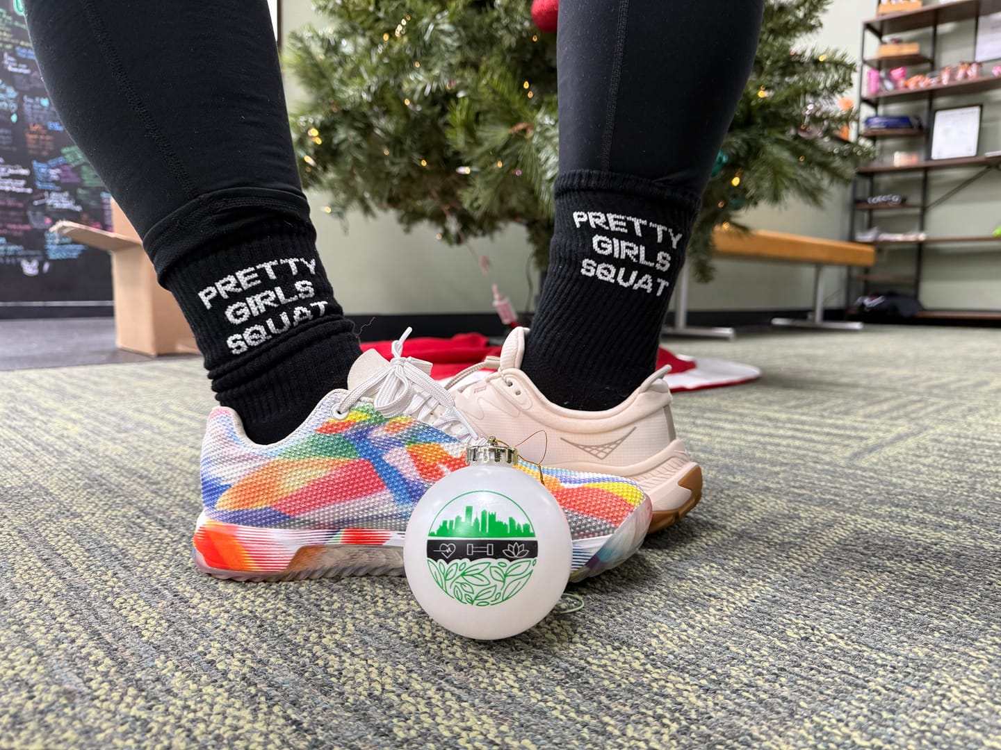Customer photo review of Pretty Girls Squat ™ - Crew Workout Socks